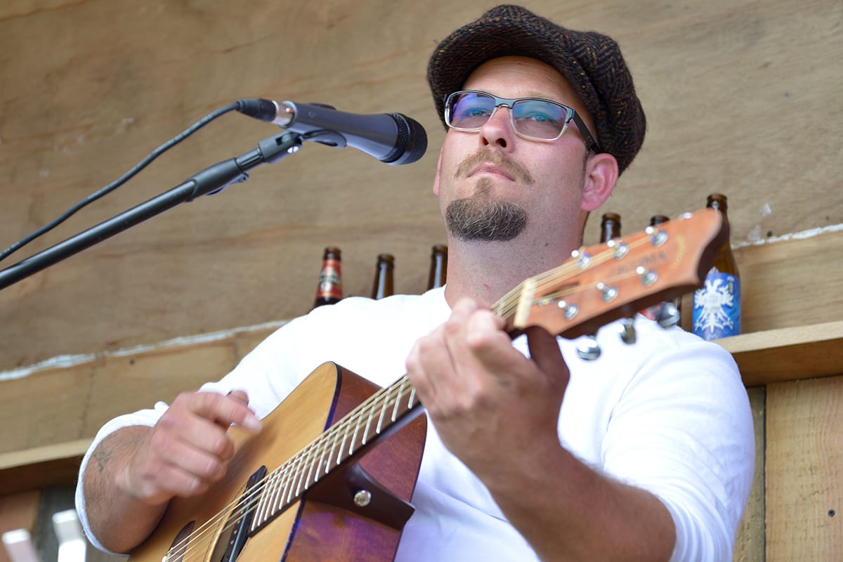 The Guitar Guy - the-guitar-guy
