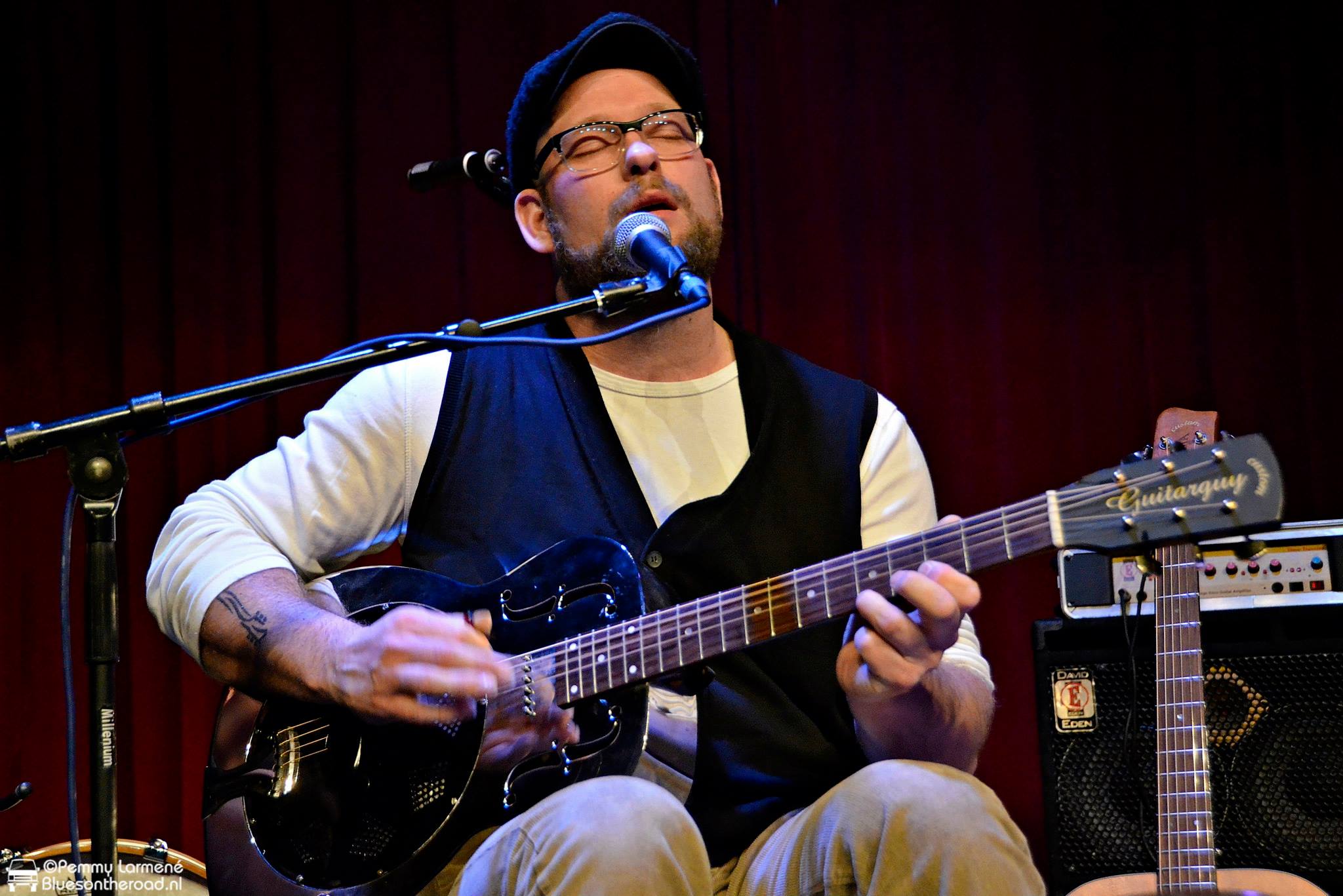 The Guitar Guy - the-guitar-guy