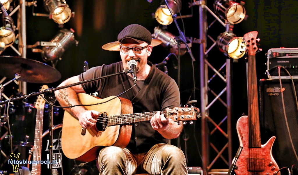 The Guitar Guy - the-guitar-guy